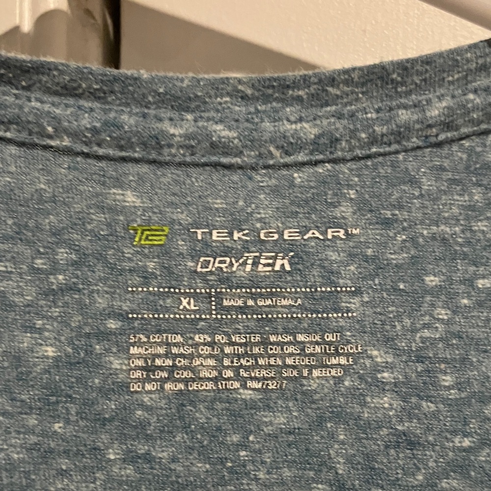 TekGear DryTek Graphic Tank Top - Picture 4 of 7